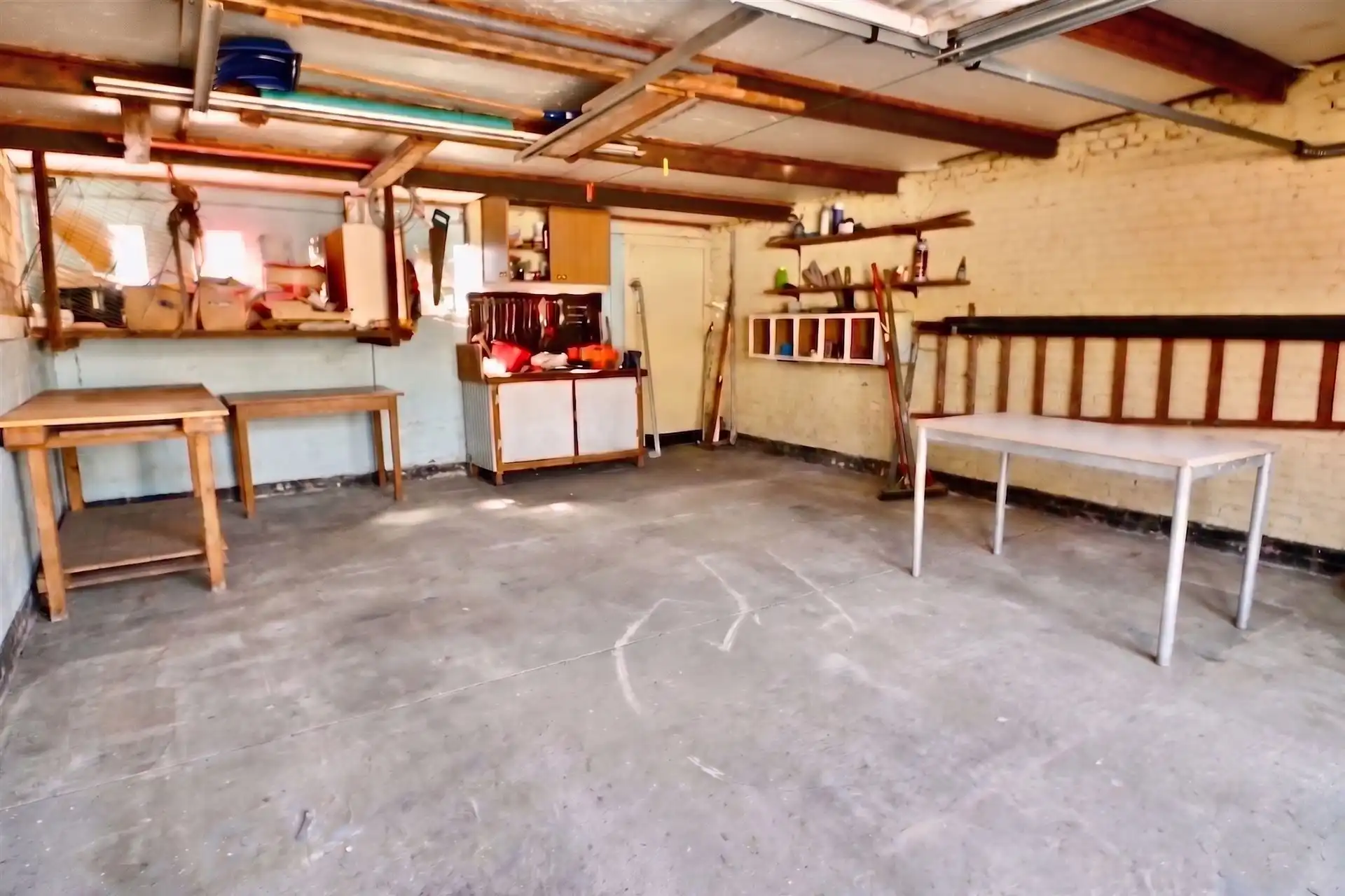 Gerenoveerde woning met 2 slaapkamers (garage optioneel). foto 13