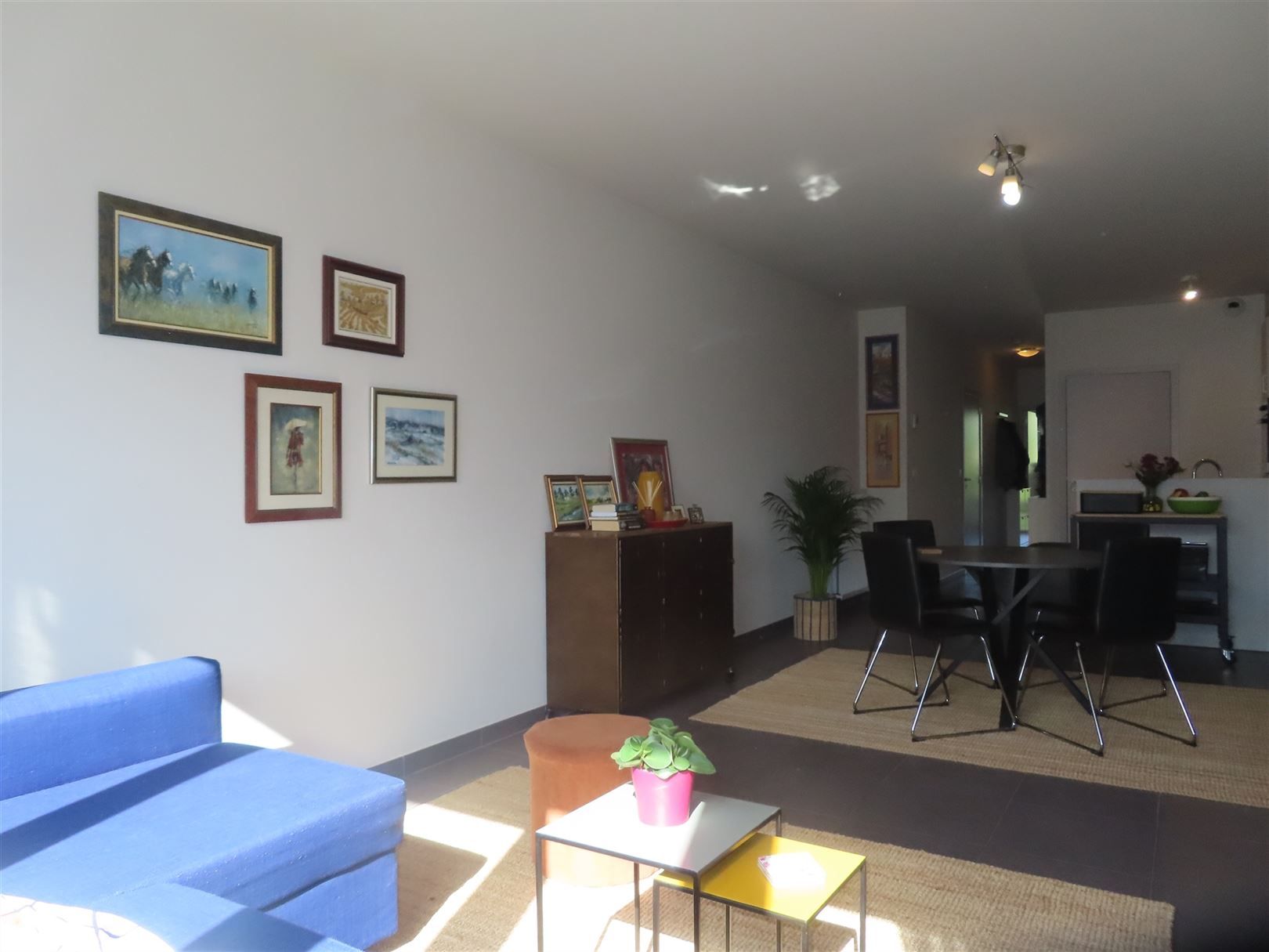 Appartement met één slaapkamer en terras op Belgiëlei! foto 7
