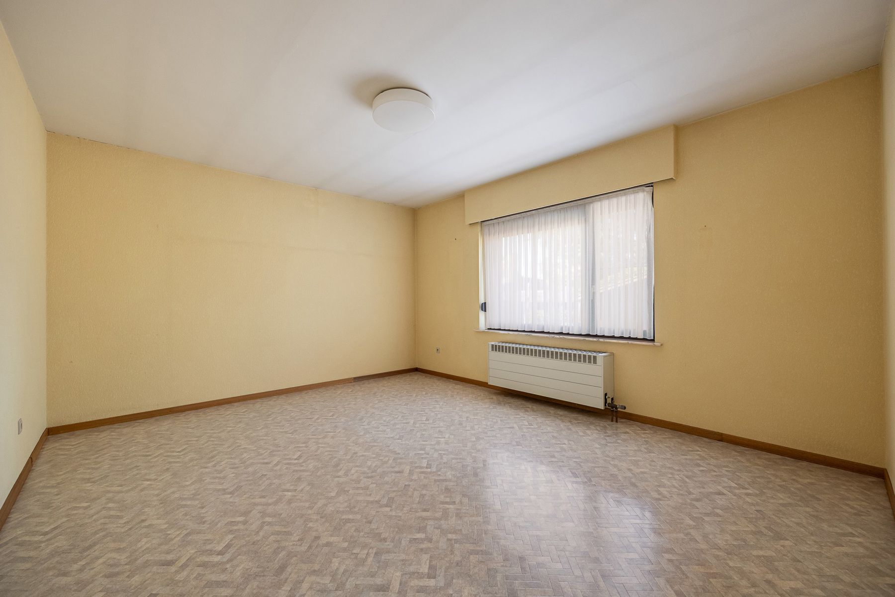 Laagbouwwoning op een perceel van 633 m² in een doodlopende straat in het centrum van Merksplas. foto 11