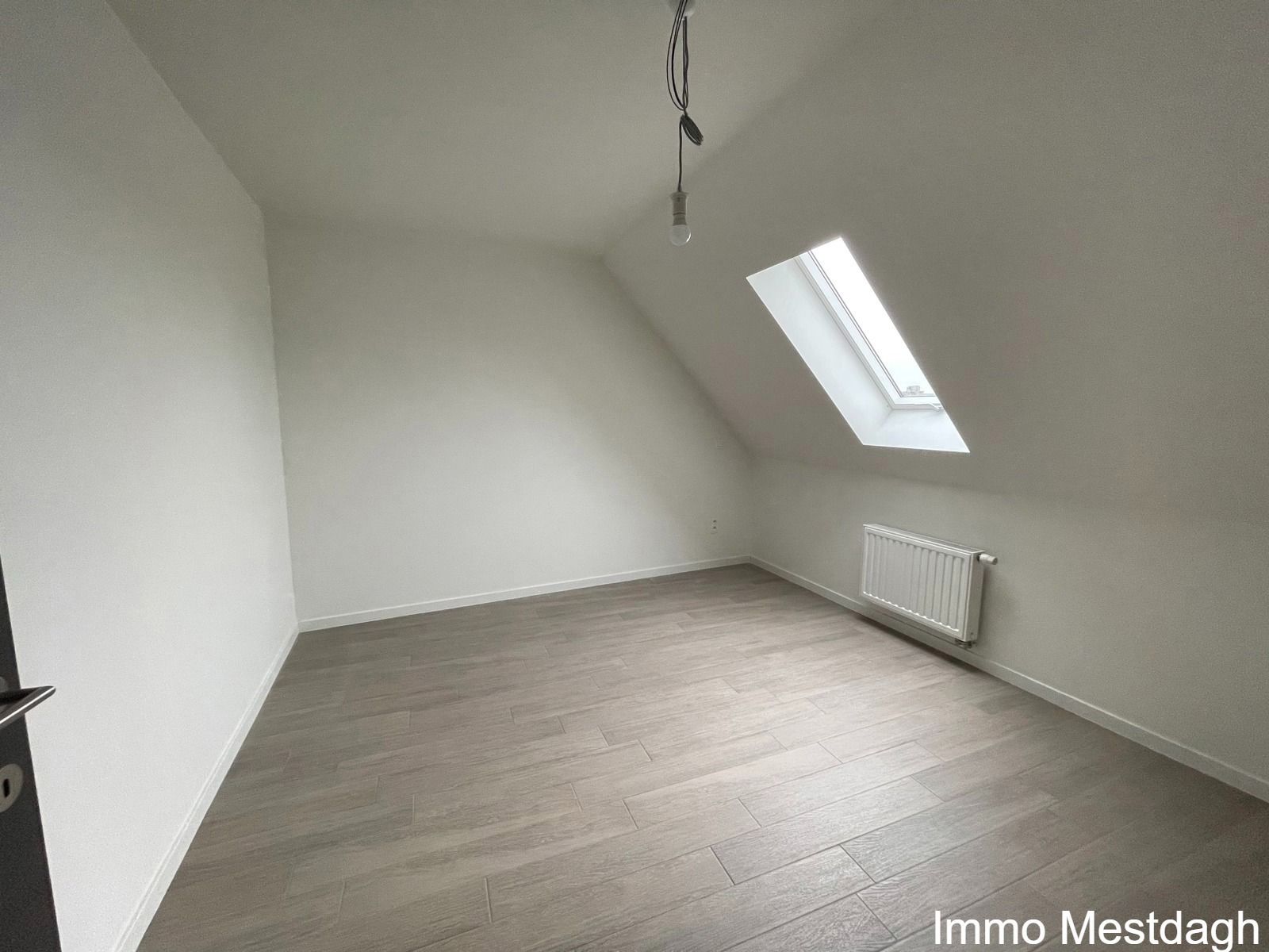 Duplex appartement op bovenste verdieping met terras & 3 slaapkamers in centrum Diest. foto 22