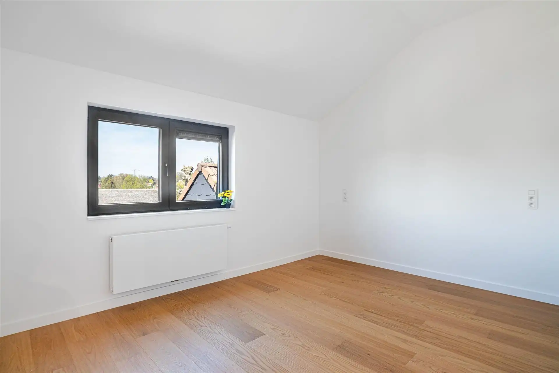 Stijlvol gerenoveerde woning met ZO-tuin in Hove foto 21