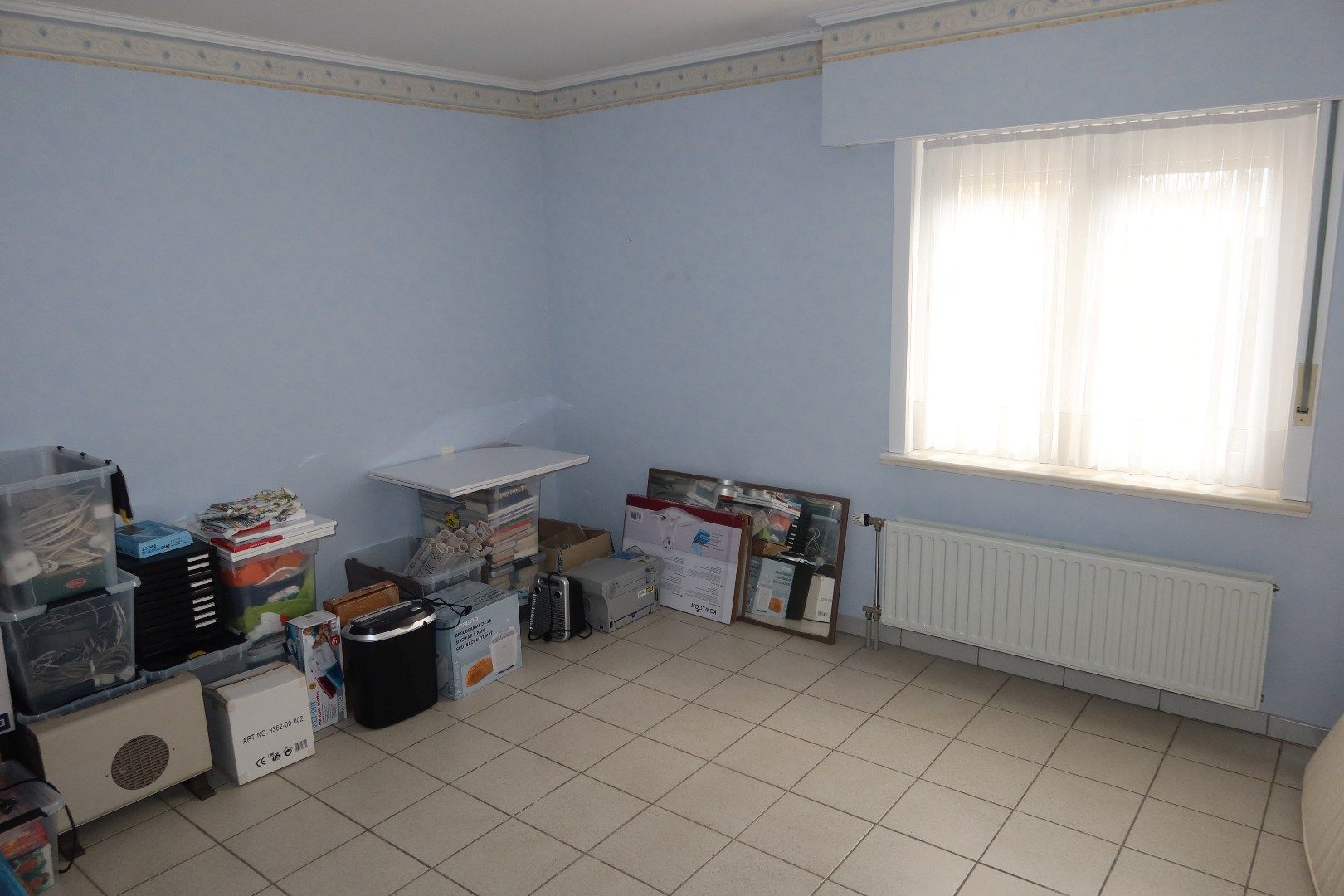 Bungalow met 2 slk, garage en tuintje foto 8