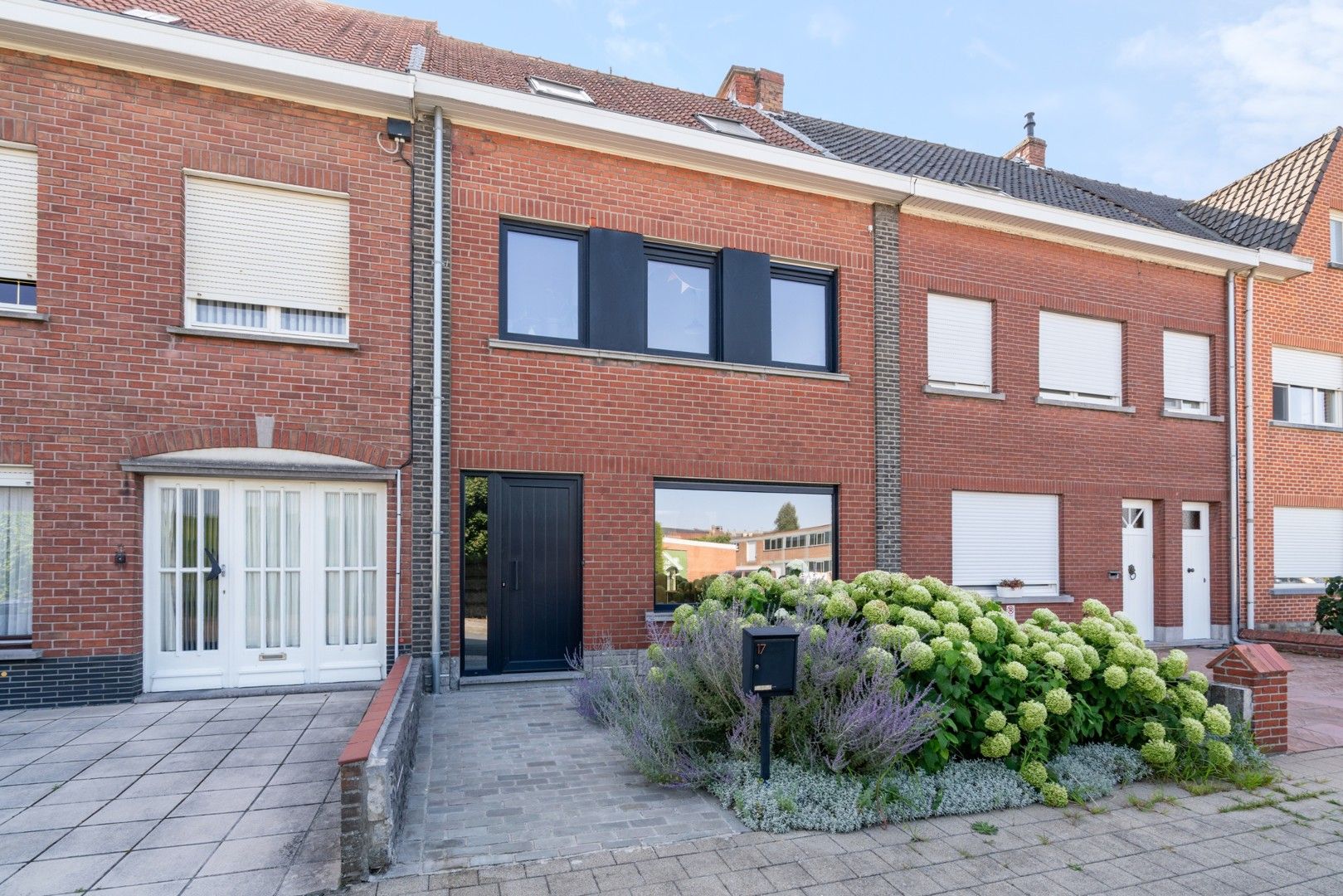 ()=>{if(producerUpdateValueVersion(node),producerAccessed(node),node.value===ERRORED)throw node.error;return node.value} Hendrik Consciencestraat 17 - 8530 Harelbeke