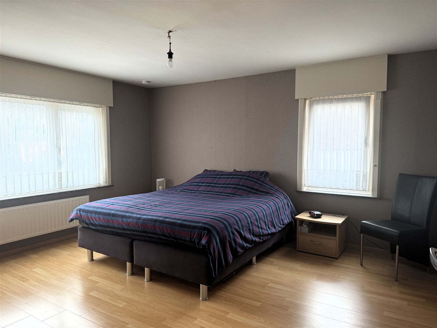 Ruime woning met 3 slaapkamers en grote tuin foto 9