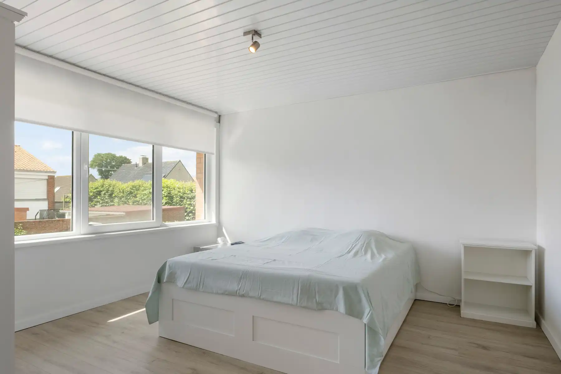Volledig gerenoveerde woning met 4 slaapkamers te Diksmuide foto 11