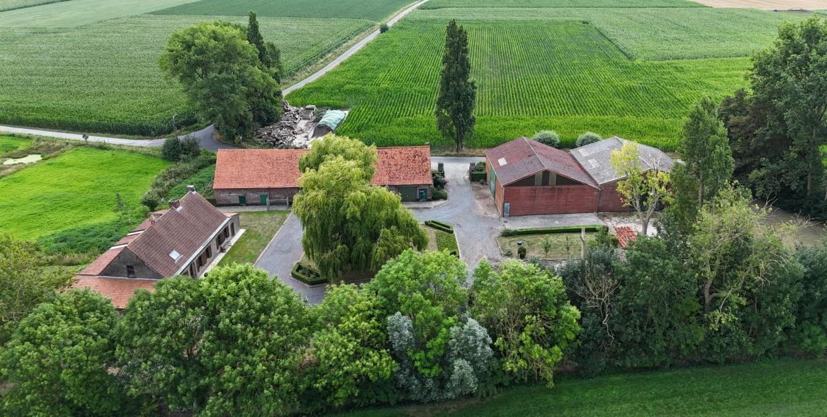 Prachtig gelegen hoeve te koop te Aalter (Poeke) foto 2