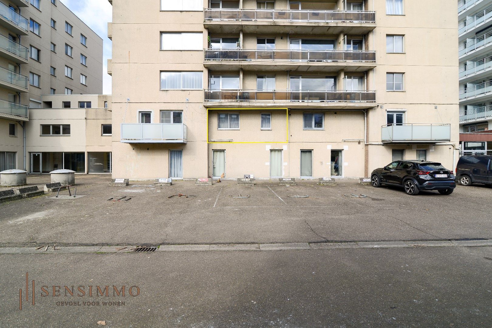 Twee eenheden bestaande uit appartement met duplex handelspand te centrum Genk! foto 3