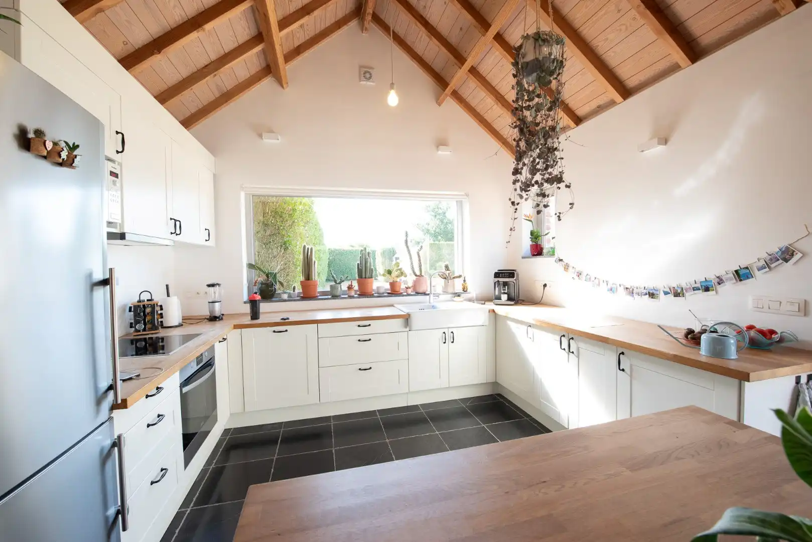 Uitzonderlijk charmante woning op toplocatie in Olsene! foto 7