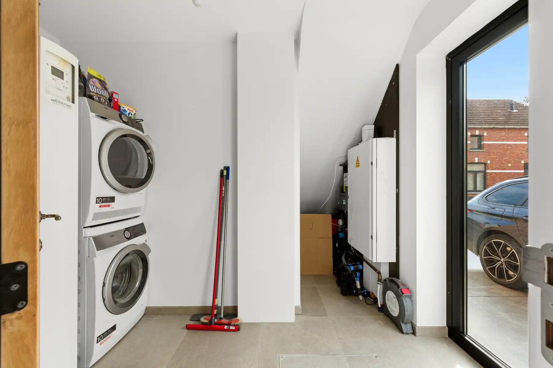 Recente vrijstaande woning in het centrum van RIJMENAM foto 12