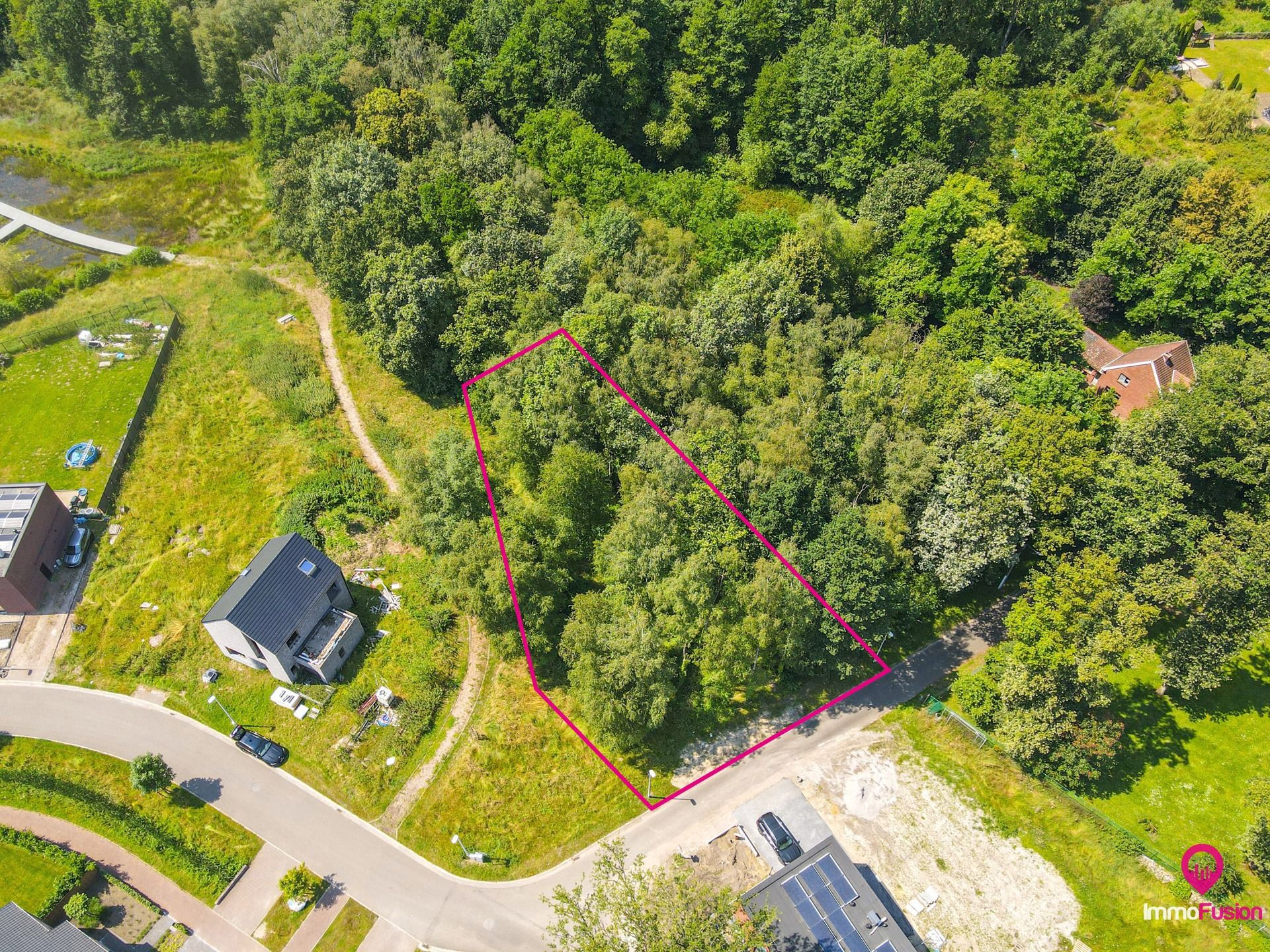 Groot perceel op rustige locatie te Houthalen-Helchteren! foto 6
