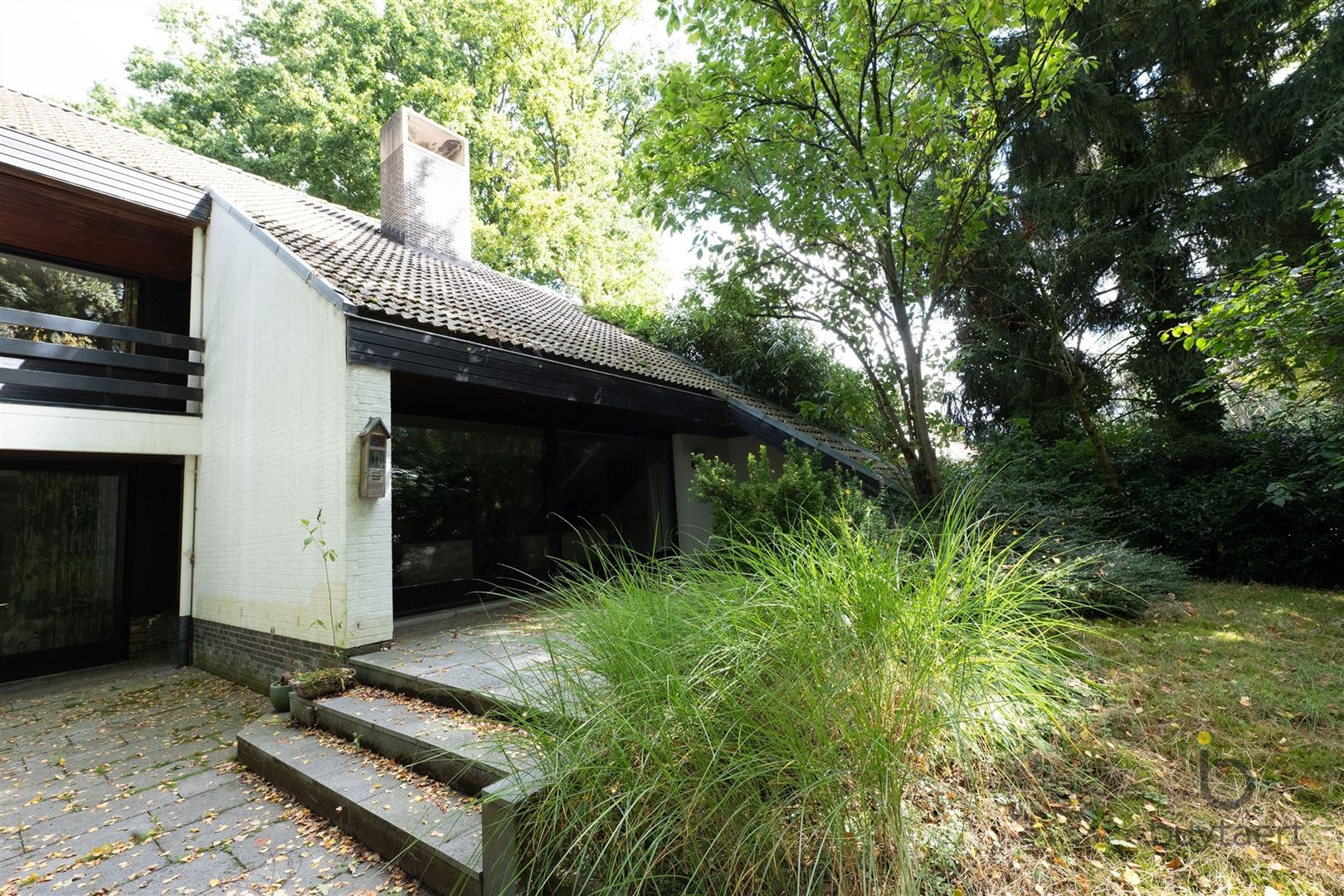 RUIMTE, LICHT ÉN KARAKTER: TE RENOVEREN 70’S VILLA MIDDEN IN HET GROEN! foto 64