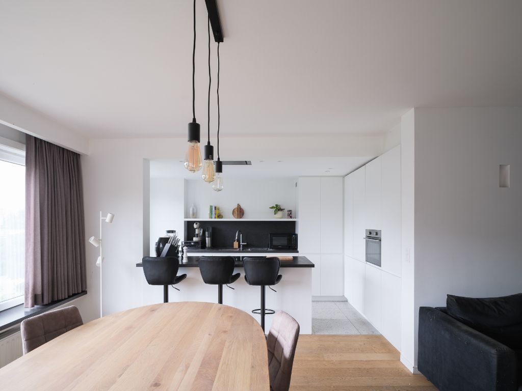 Knap gerenoveerd 3-slaapkamer appartement foto 5