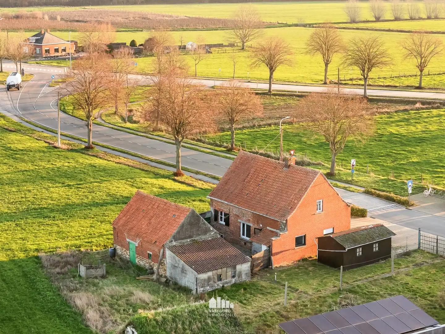 Perceel bouwgrond op rustige ligging in Zuidschote met open zicht over de velden. foto 13