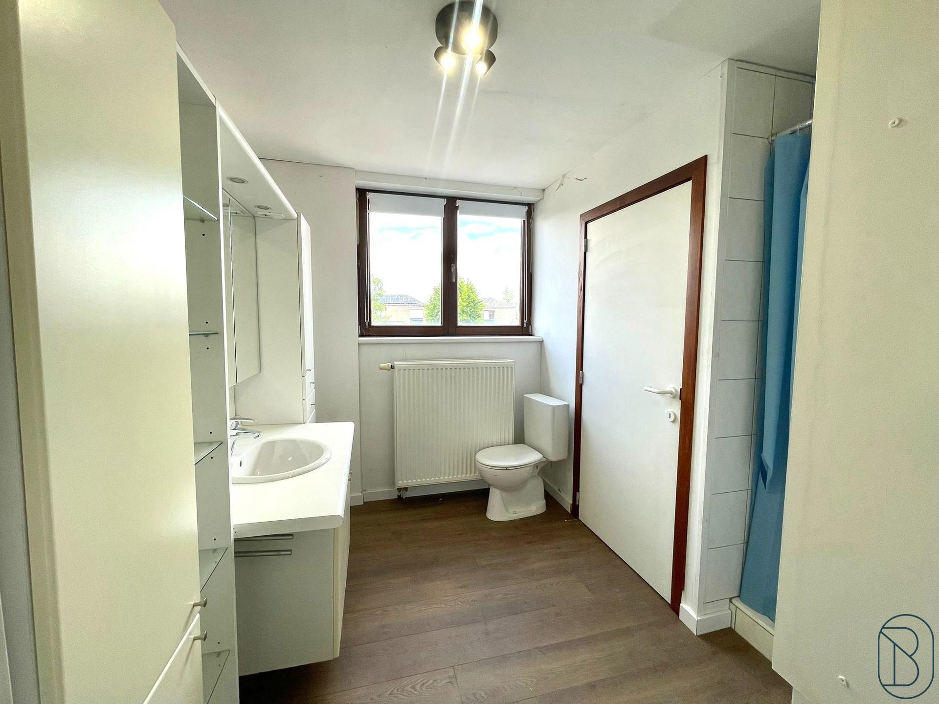 Ruime woning met grote tuin, VEEL POTENTIEEL!  foto 9