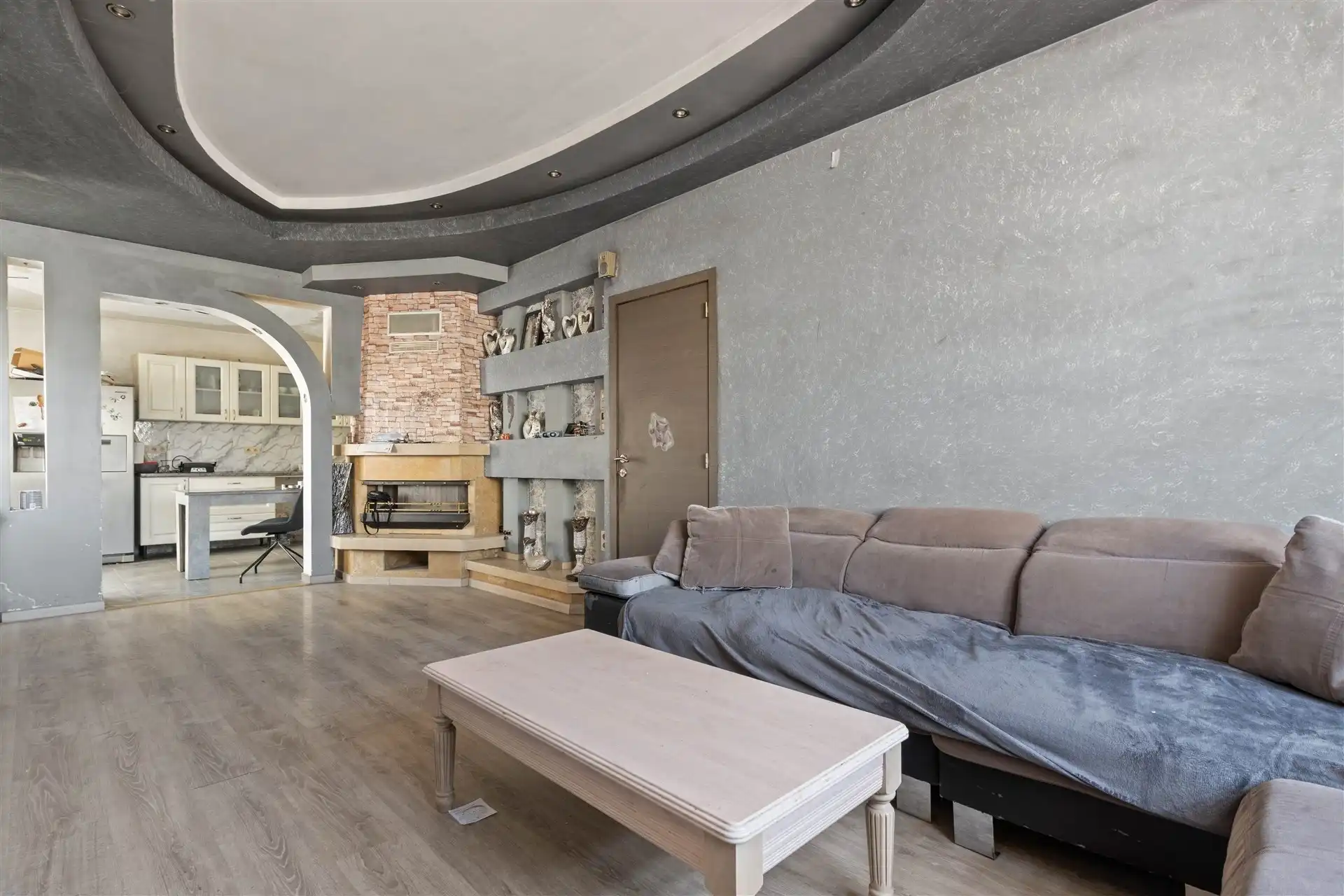 Halfopen bebouwing met magazijn (225m²) foto 5