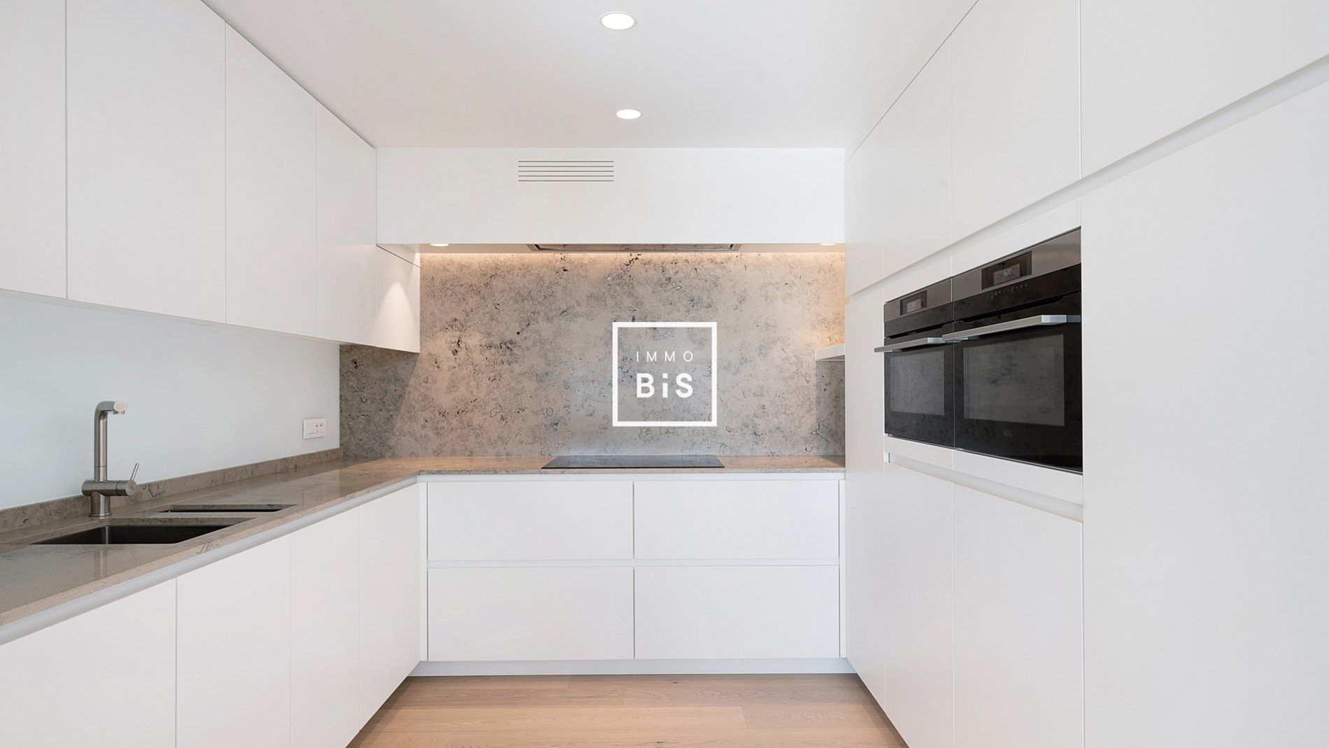 Ruim hoekappartement met zonneterrassen in de recente residentie Cap Horn foto 16