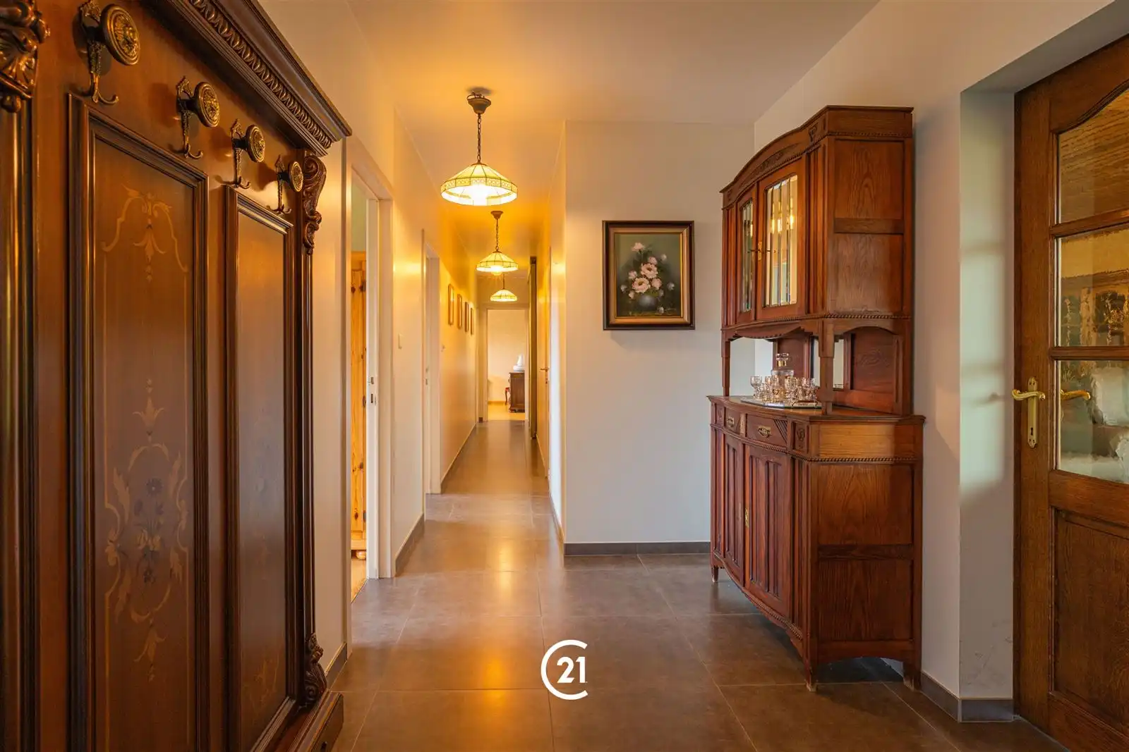 INSTAPKLARE VILLA MET LOODS TE ZWALM foto 14