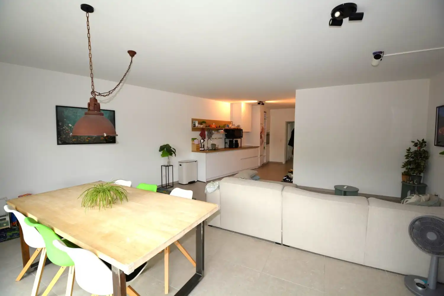 RECENT APP. MET 2 SLK EN TERRAS TE CENTRUM EDEGEM! foto 4