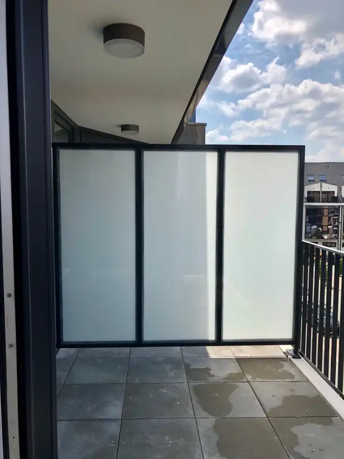 Modern 1 SLPK Appartement met terras en staanplaats foto 13