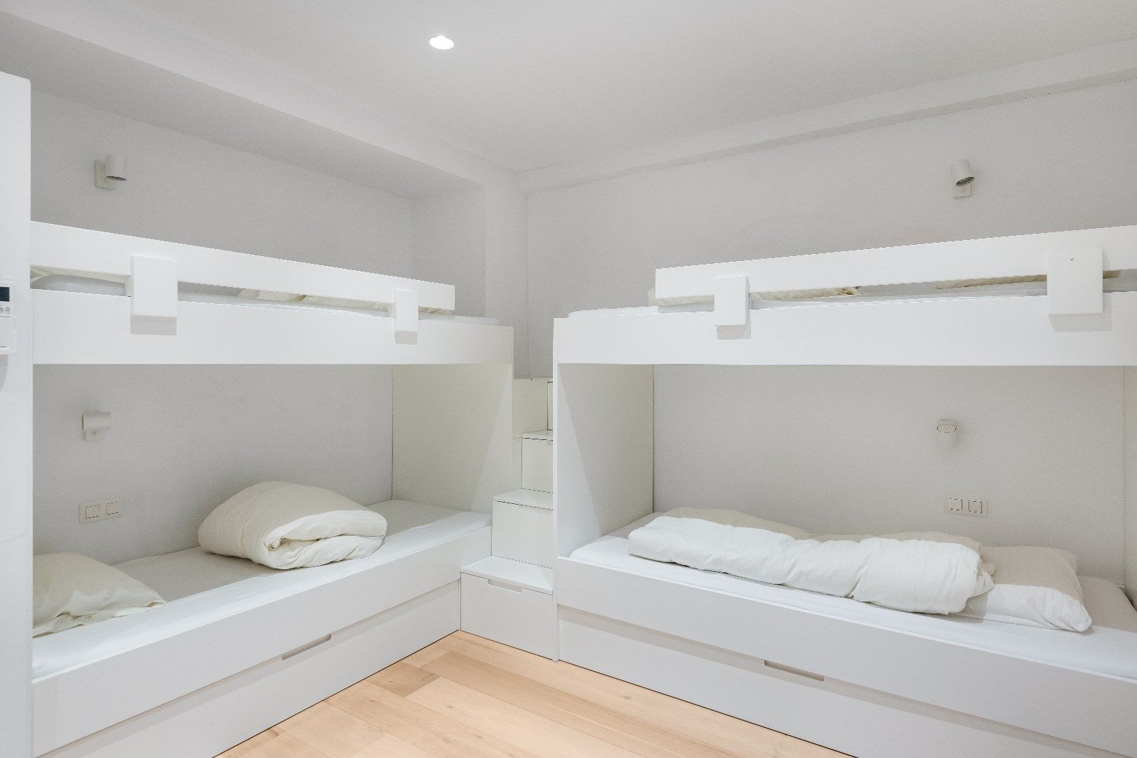 Luxueus gerenoveerd appartement met drie slaapkamers en lateraal zeezicht in het Zoute. foto 9