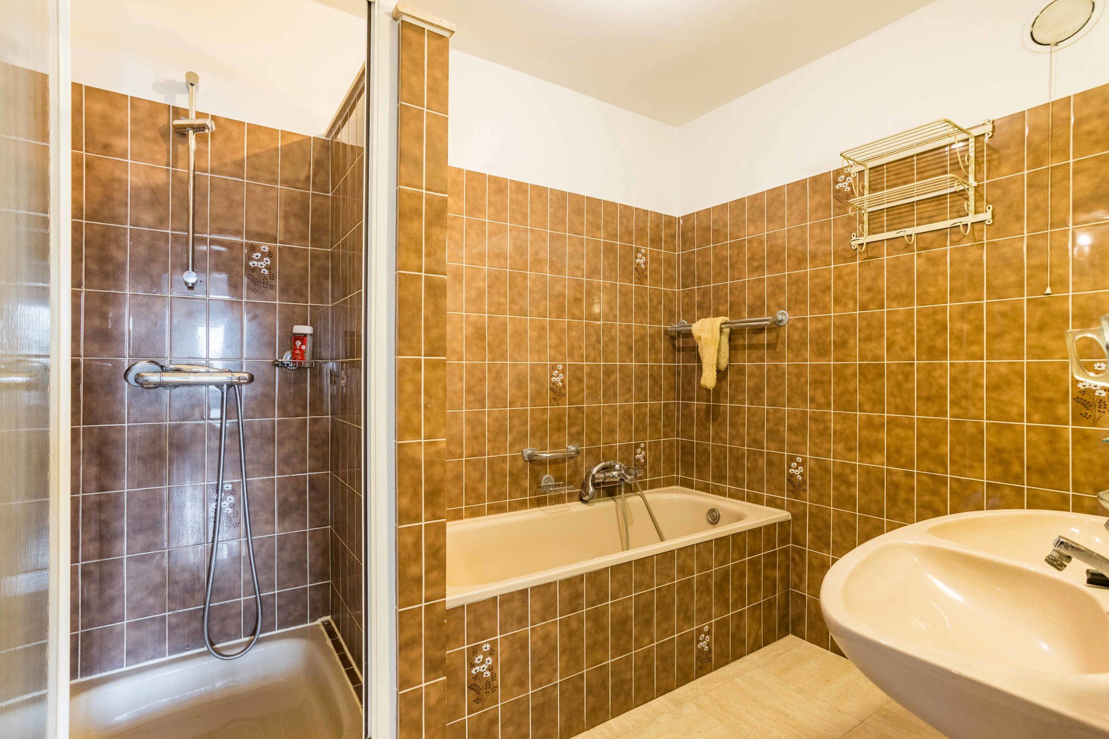 Ruim appartement met 2 slaapkamers pal in het centrum foto 14