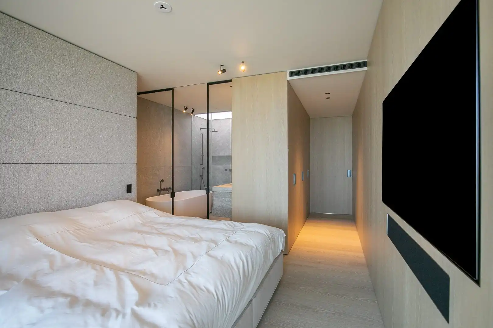 Uiterst smaakvol en top-notch afgewerkt appartement met panoramische zeezichten te Cadzand foto 11