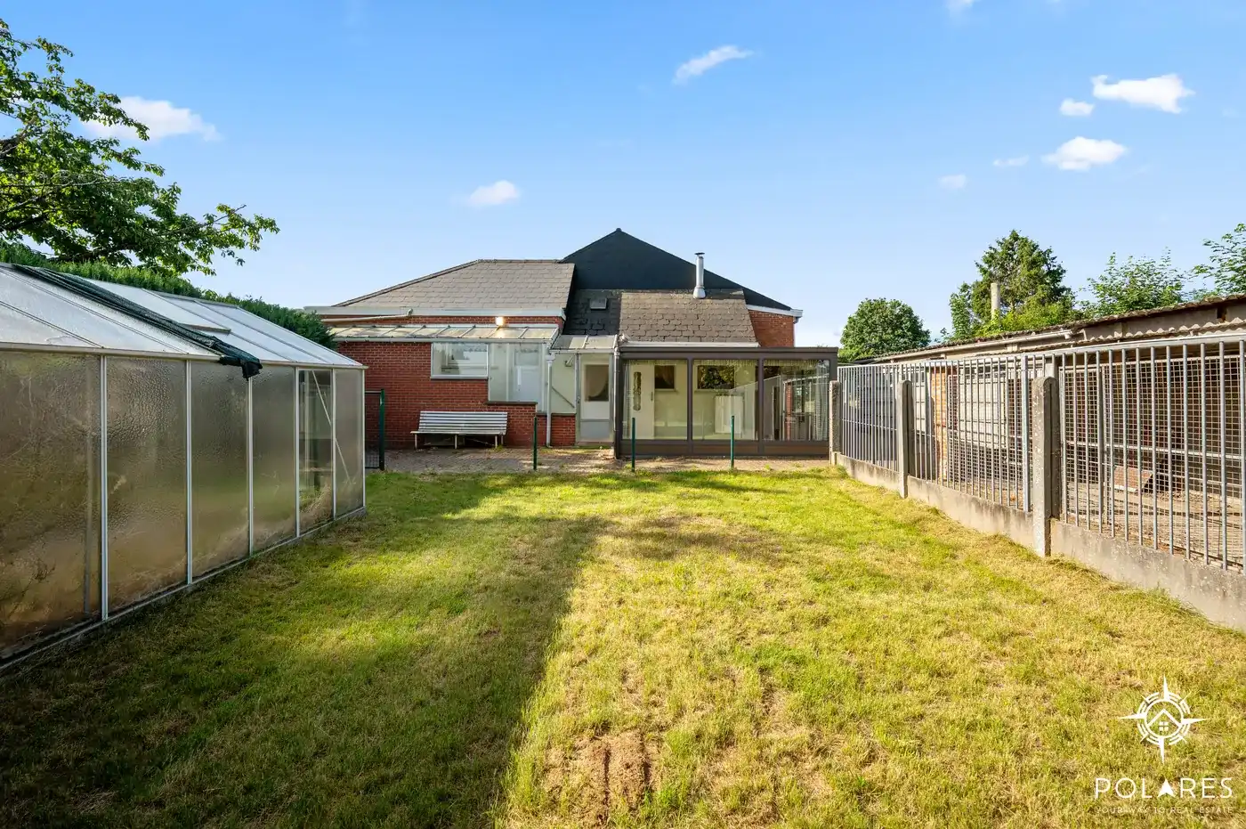 Woning op ruim perceel in doodlopende straat foto 23