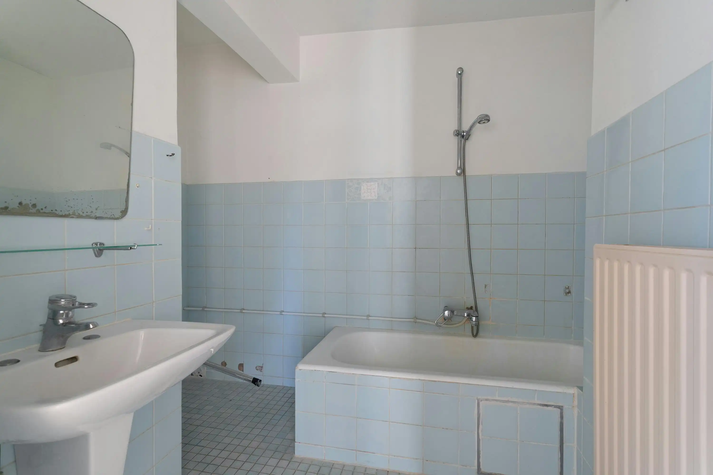 Ruim en lichtrijk appartement met 3 slaapkamers en uniek terras in Ieper foto 12
