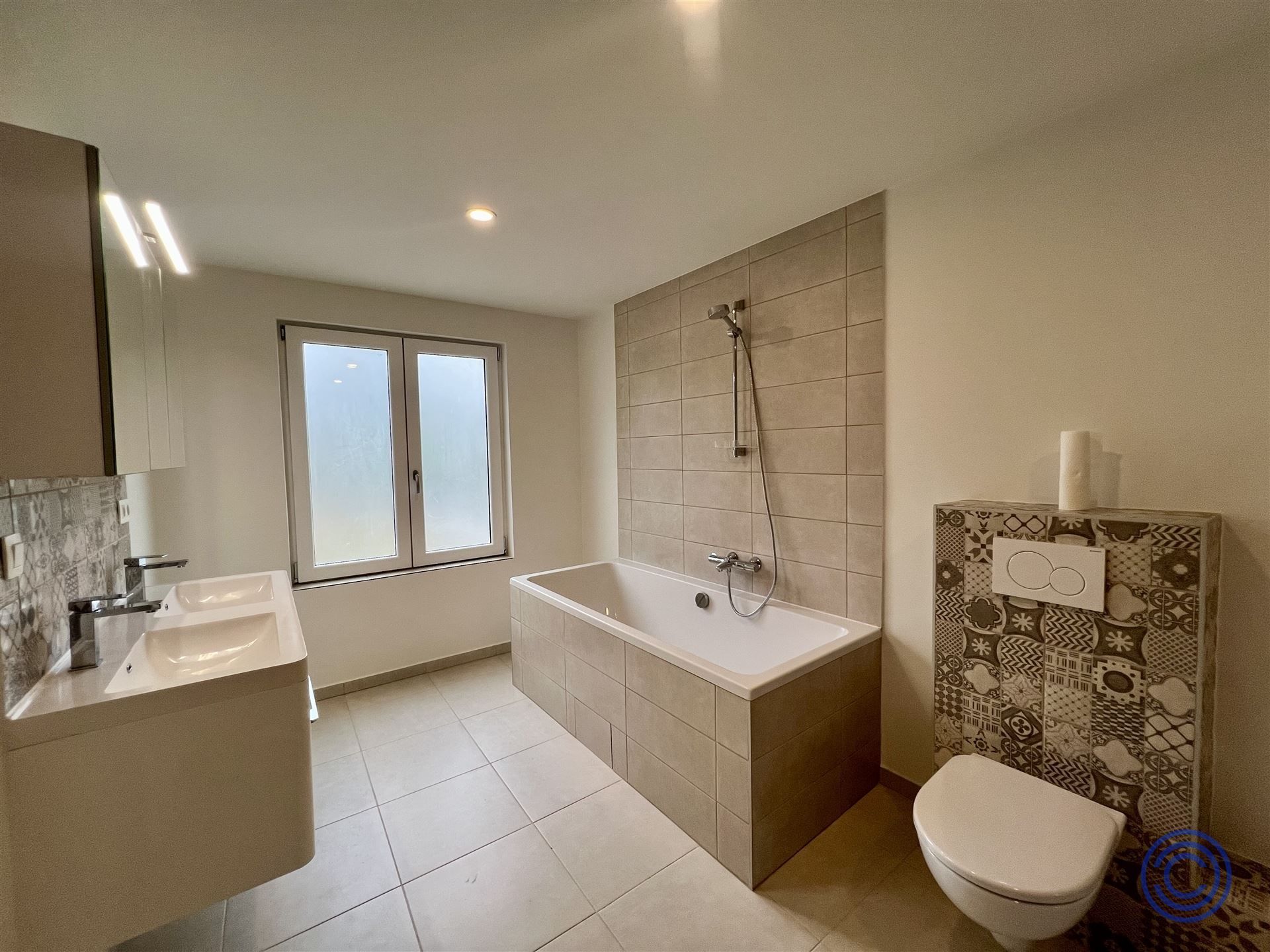 Prachtig gerenoveerde 1-slpk duplex! foto 7