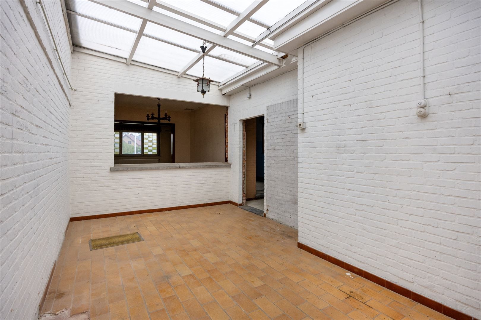 TE KOOP: Te renoveren woning met centrale ligging te Paal!  foto 7