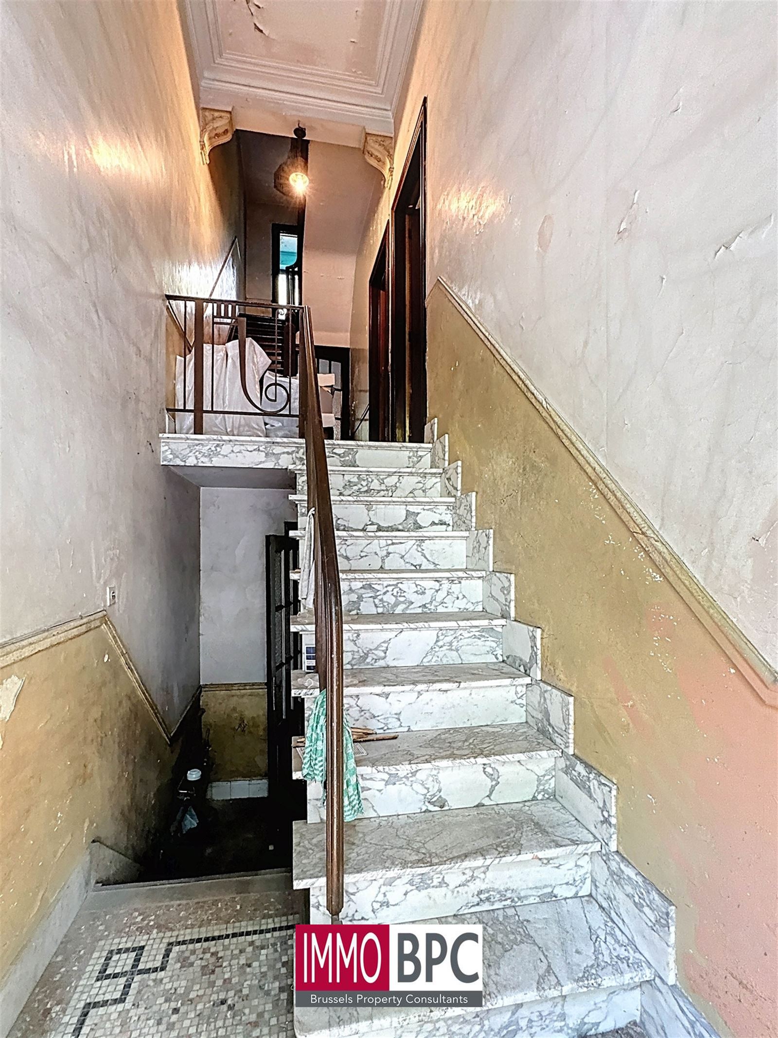 Prachtig herenhuis te renoveren  4 slaapkamers    Anderlecht foto 5