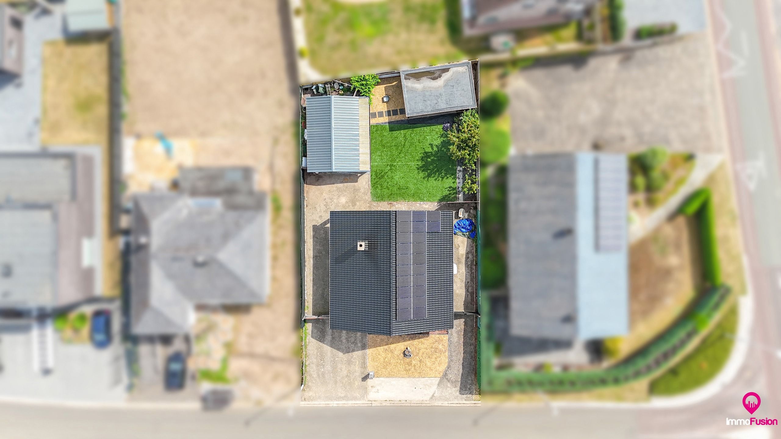 Instapklare gezinswoning met 4 slpks en mooie verzorgde tuin foto 32