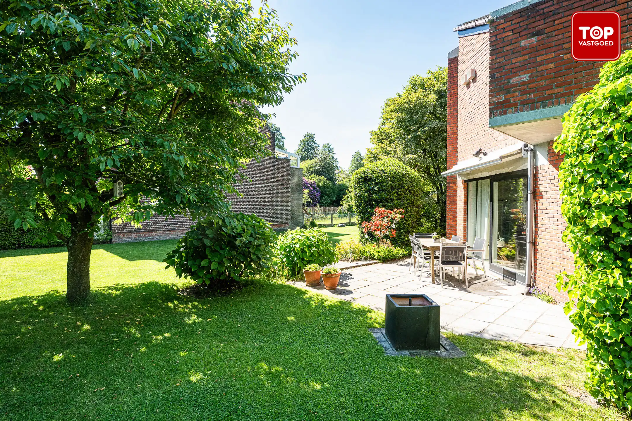 Architecturale woning met unieke split-level indeling op 659 m² in het groene Wondelgem foto 26