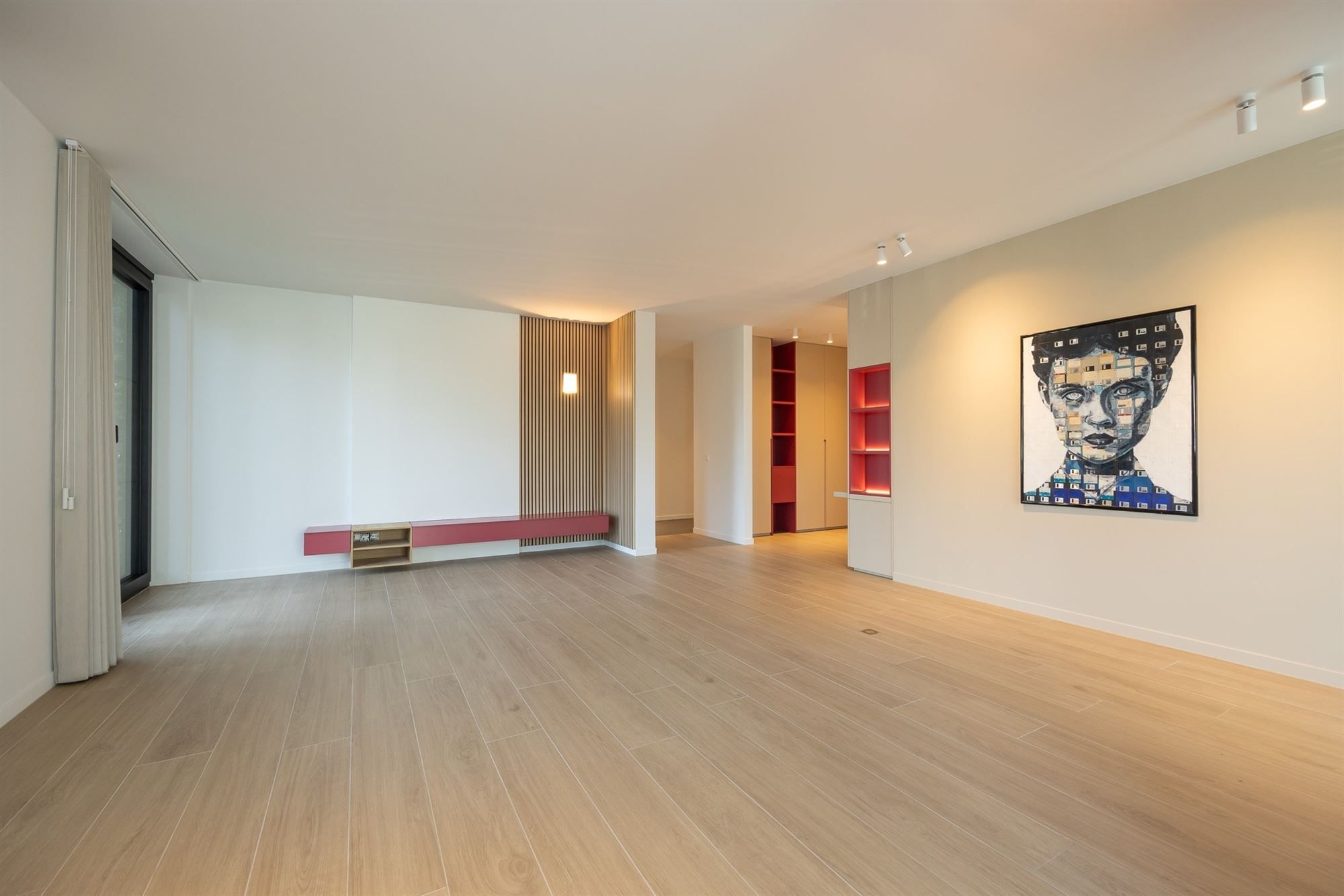 Lichtrijk en luxueus appartement met omvattende tuin foto 7