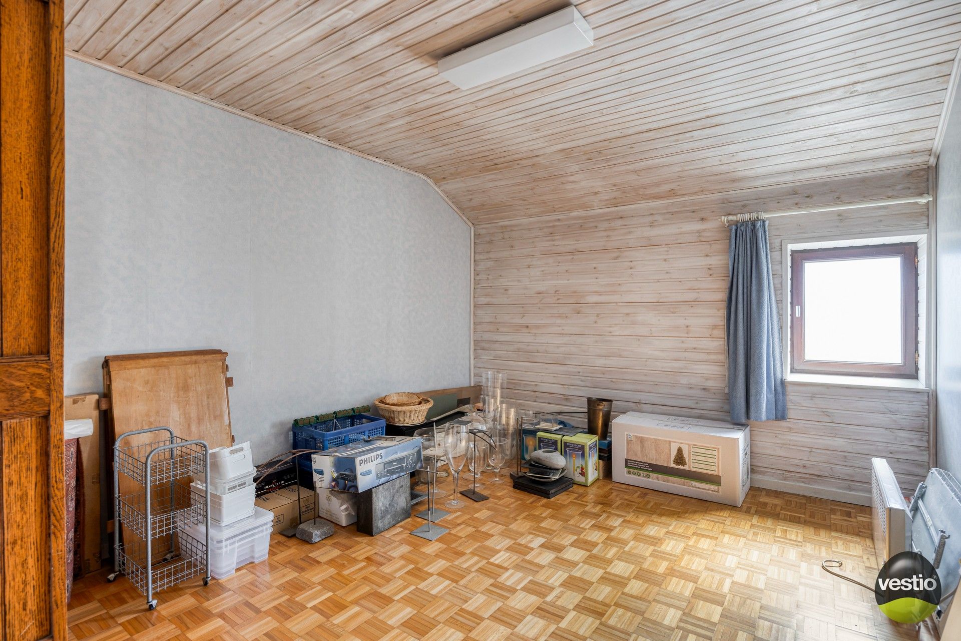 Unieke eigendom met woning, 3 appartementen, weilanden en schuren foto 13