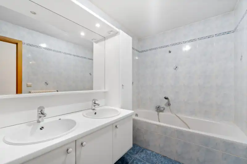 Ruime duplex appartement 2 slpk nabij centrum Zele! foto 9