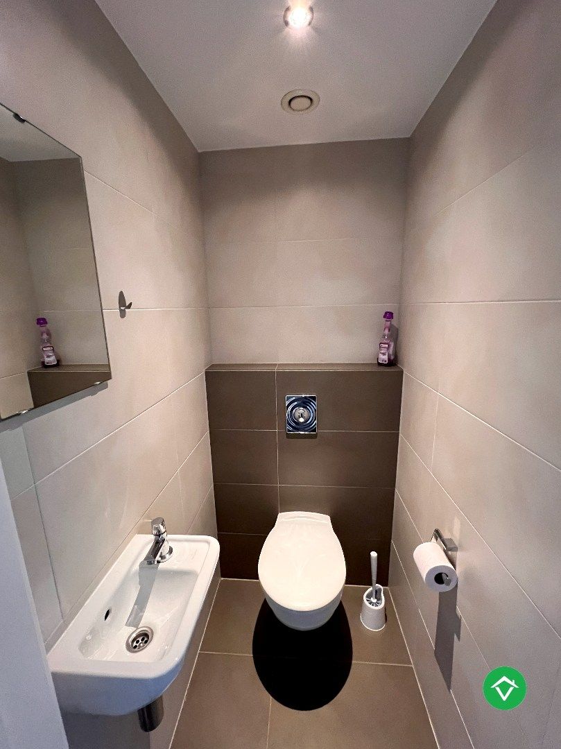 Appartement met 2 slaapkamers en ruim terras te Oostende foto 18