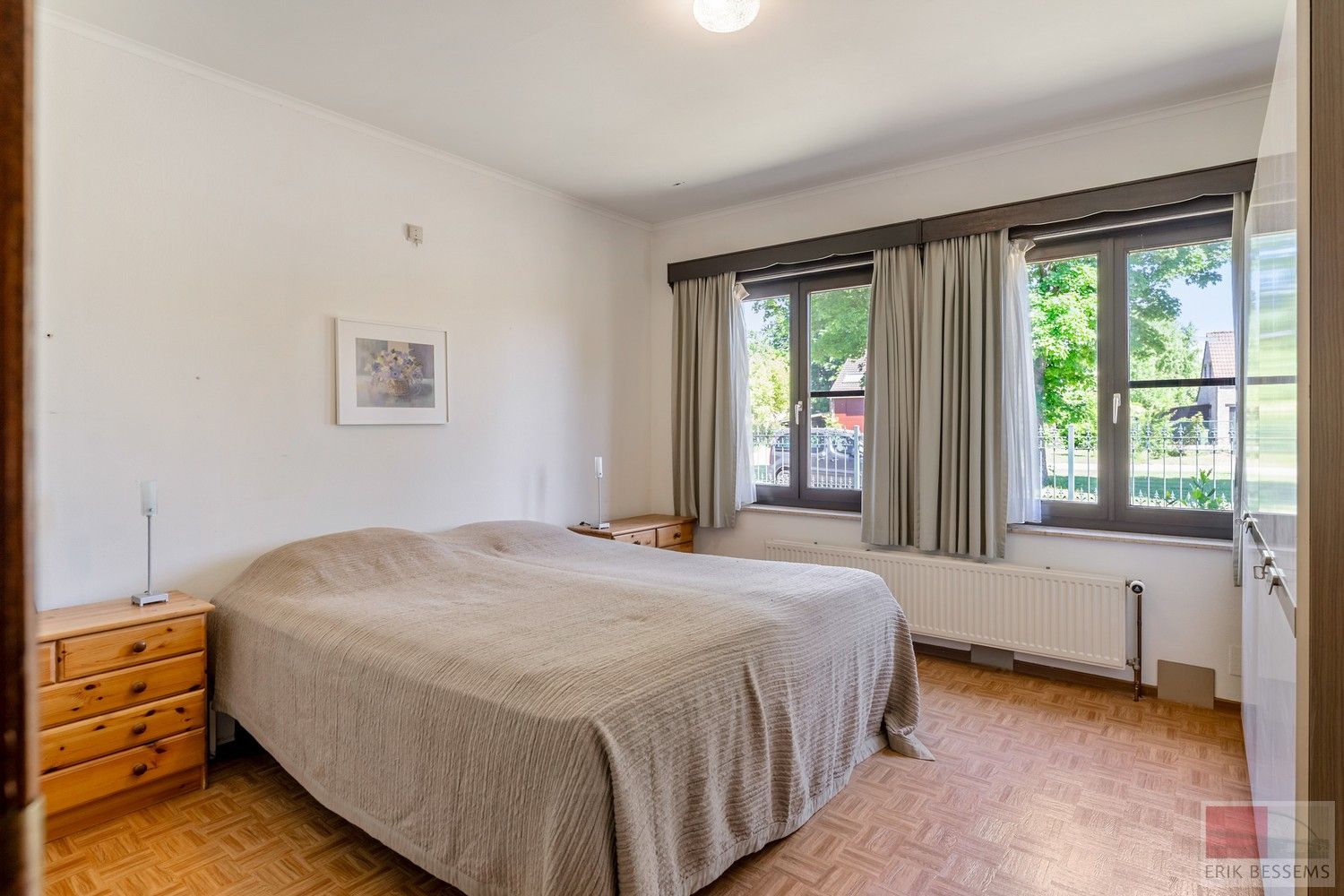 Vrijstaande woning uit 1981 op een ruim perceel in Rekem. Woonopp. 120 m² en perceel 1180 m². foto 20