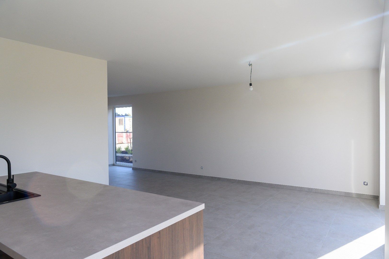 INSTAPKLARE NIEUWBOUWWONING MET 3 SLPKS | GARAGE EN TUIN foto 6