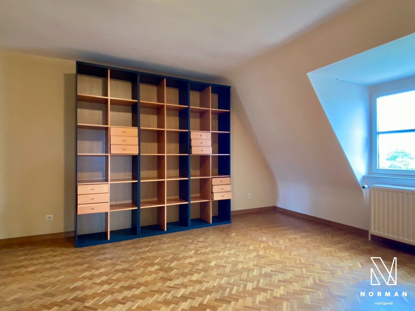 Landelijk gelegen villa met 5 slaapkamers, dubbele garage en een zee van ruimte foto 9