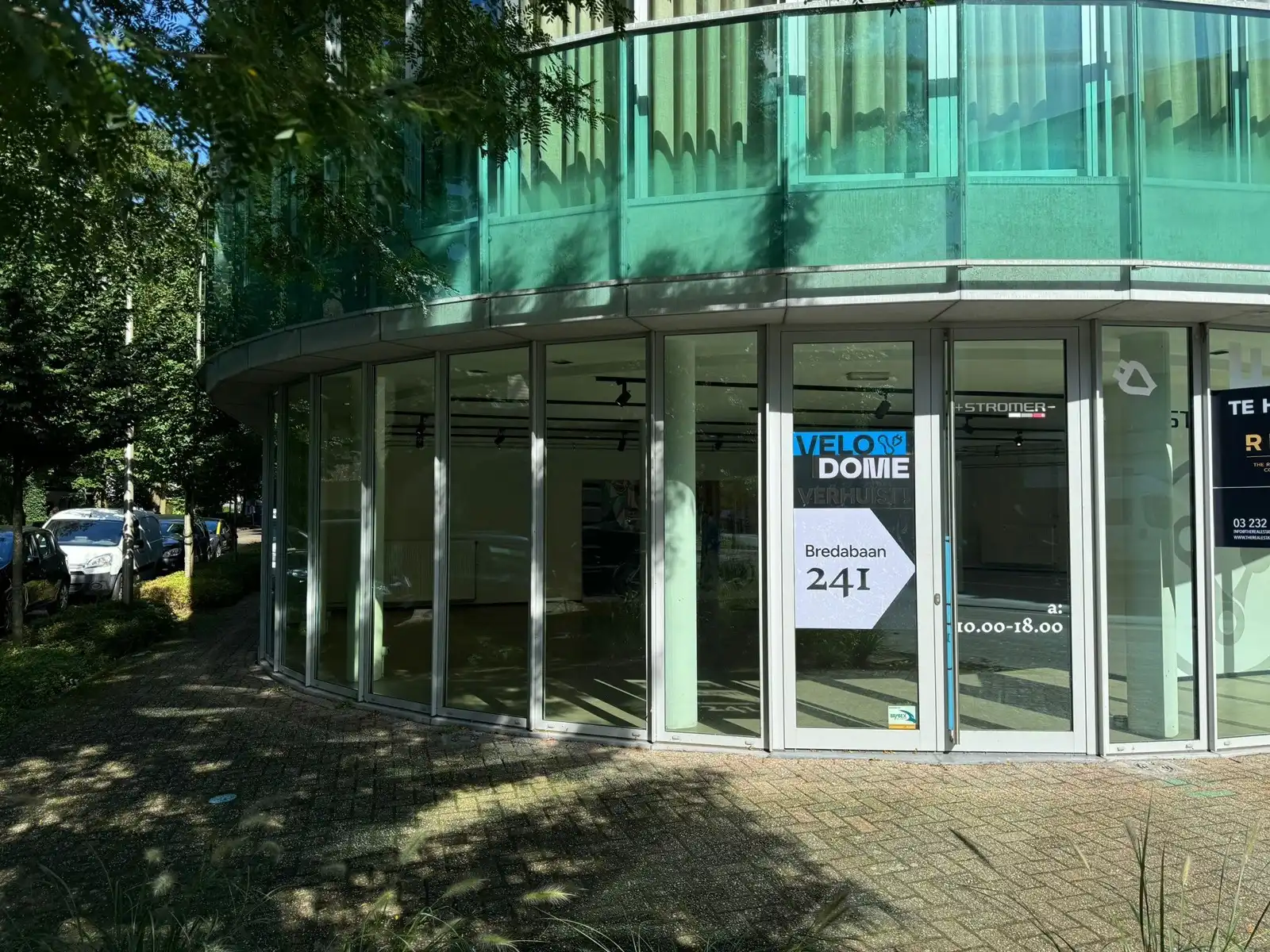 Commerciële ruimte te huur Bredabaan 120-122 - 2930 Brasschaat