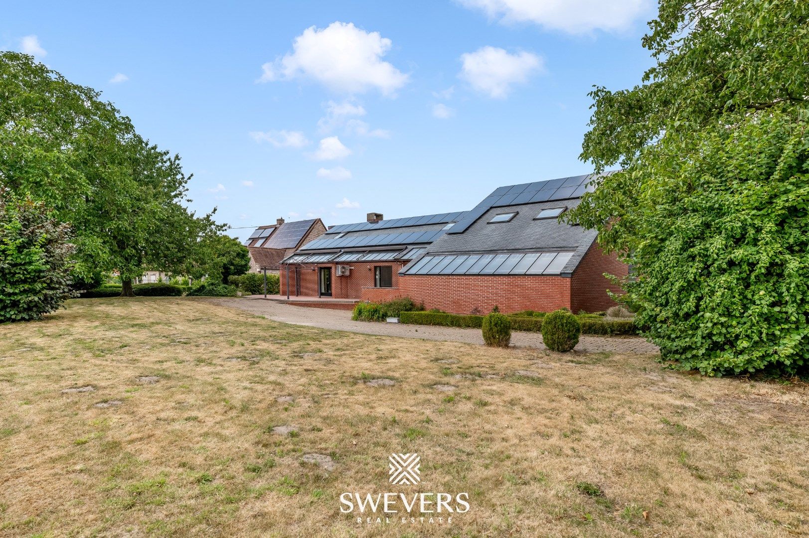 Moderne villa met magazijn op 18a 69ca foto 32