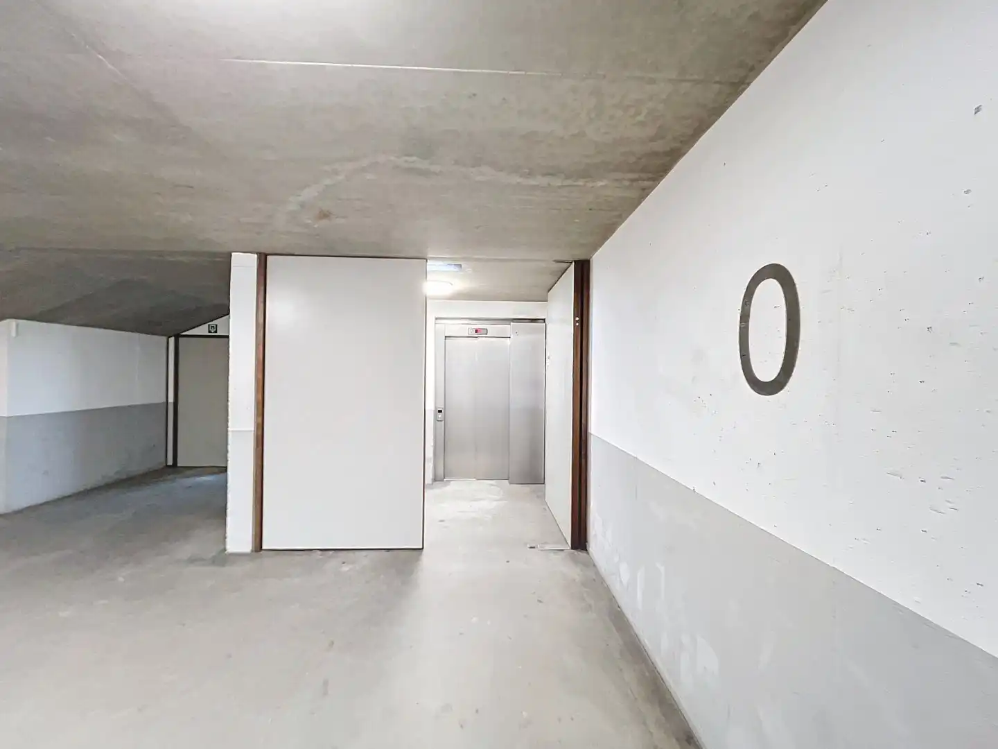 Ruime garagebox op een absolute topligging te Duinbergen foto 4
