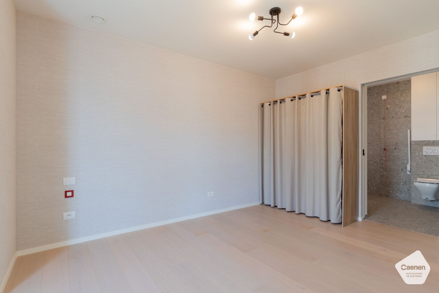 Luxueus afgewerkt assistentieflat op gunstig ligging te Oostduinkerke! foto 5