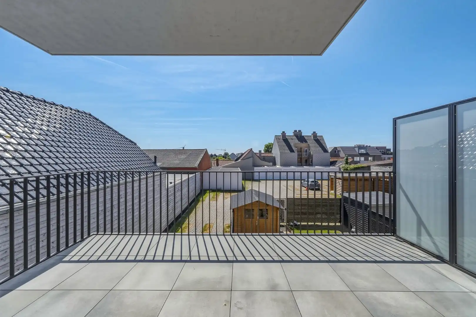 Modern nieuwbouwappartement met ruim terras en 2 slaapkamers in Westkerke foto 9