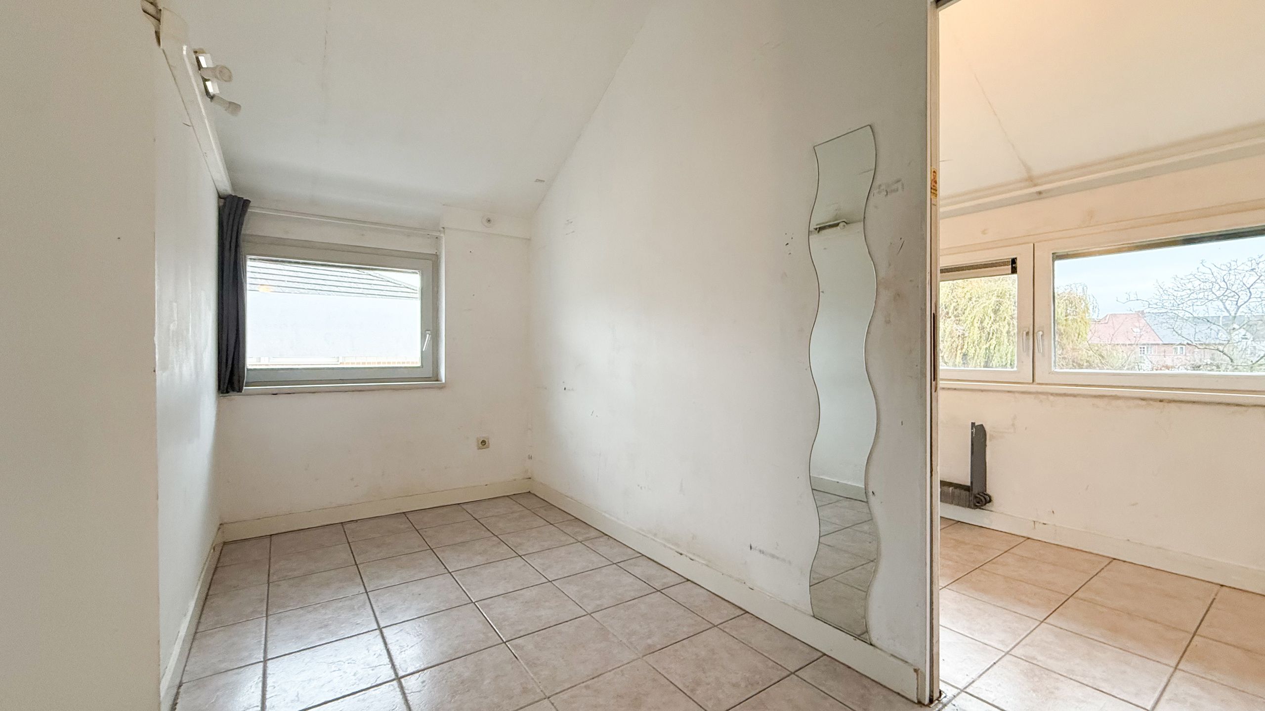 Te renoveren woning met grote tuin in doodlopende straat! foto 24