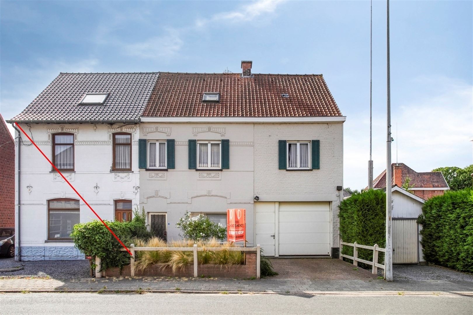 Te renoveren woning centurm Anzegem foto 2