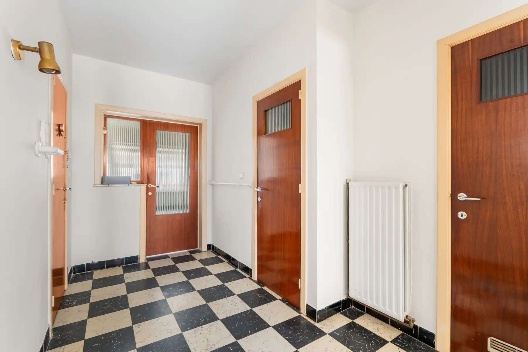 Ruim gelijkvloers 2-kamerappartement in centrum Koksijde-Bad foto 6