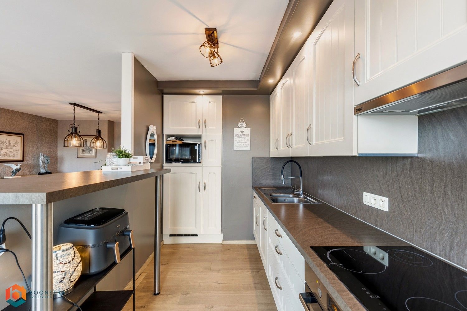 Gerenoveerd app. met 2 slpkrs en parking in Mechelen foto 10