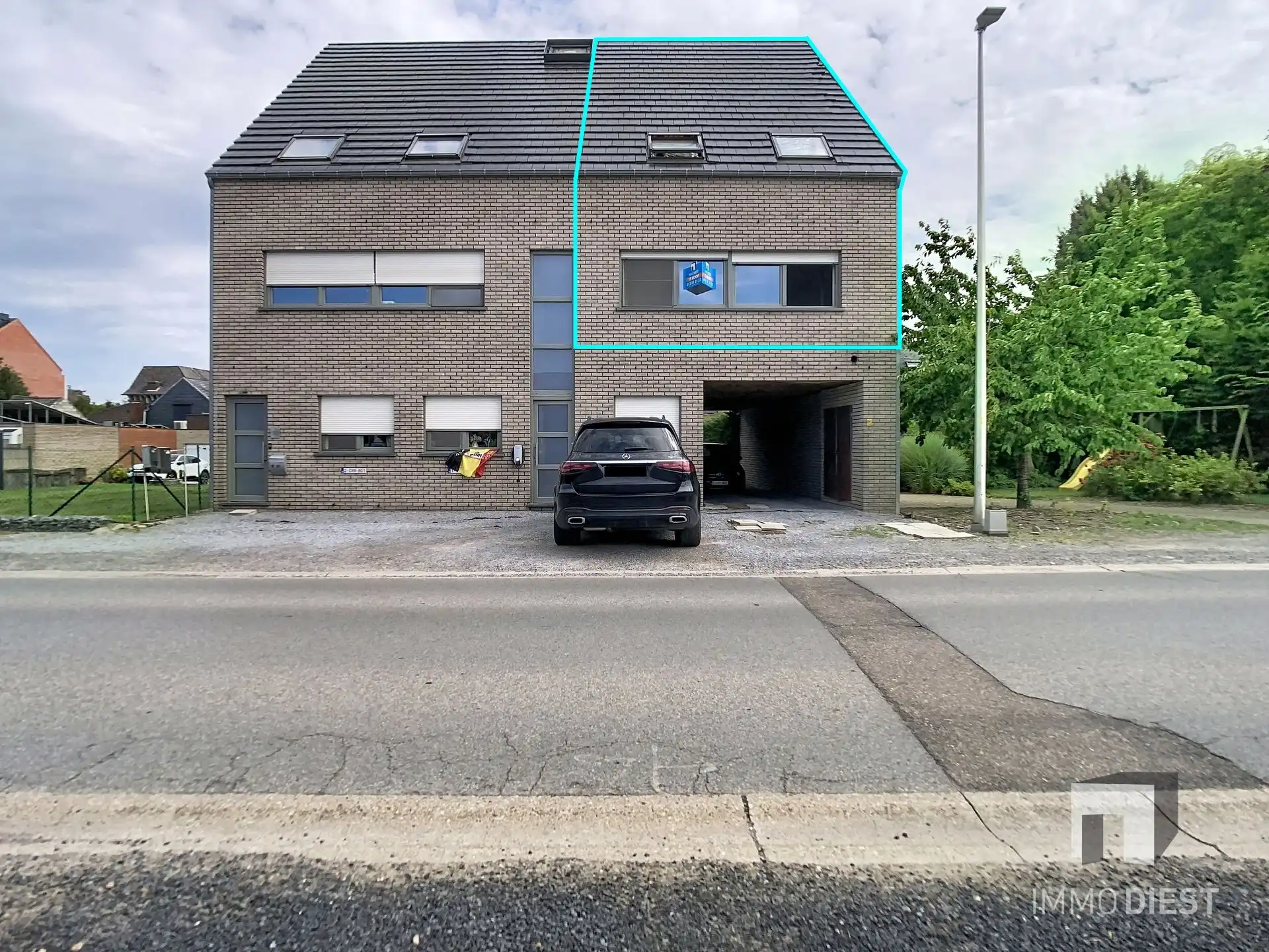 Ruime lichtrijke duplex nabij centrum Halen met staanplaats! foto 2